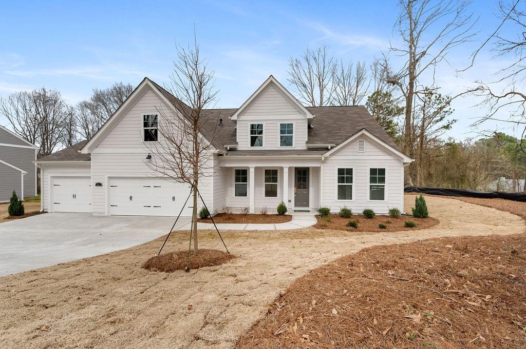 Wow! Ready for move in now! Beautiful Cole Creek plan with owners suite on the main level! Open and flowing floor plan, Kitchen with open concept to family room with fireplace. Granite counter tops, designer white cabinets, stainless steel appliances, flex room, optional office, pantry off the kitchen. Owners suite has nice size closet, beautiful bath with marble counter tops, his and her vanities. Upstairs has 2 additional bedrooms, full bath and HUGE unfinished storage space, could be converted into a office, exercise area, theatre area! Beautiful half acre lot. This home boasts a 3 CAR GARAGE! Hard to find in this price point!
Farmhouse style, quality homes at an affordable price! Get the best of both worlds, new construction in established community, great location, nearby shopping and strong schools.*********BUILDER INCENTIVES- $4000 in closing costs or rate buy down, USE PREFERRED LENDER AND GET an additional $3000
for a total of $7000 in closing cost contribution or RATE BUY DOWN!!