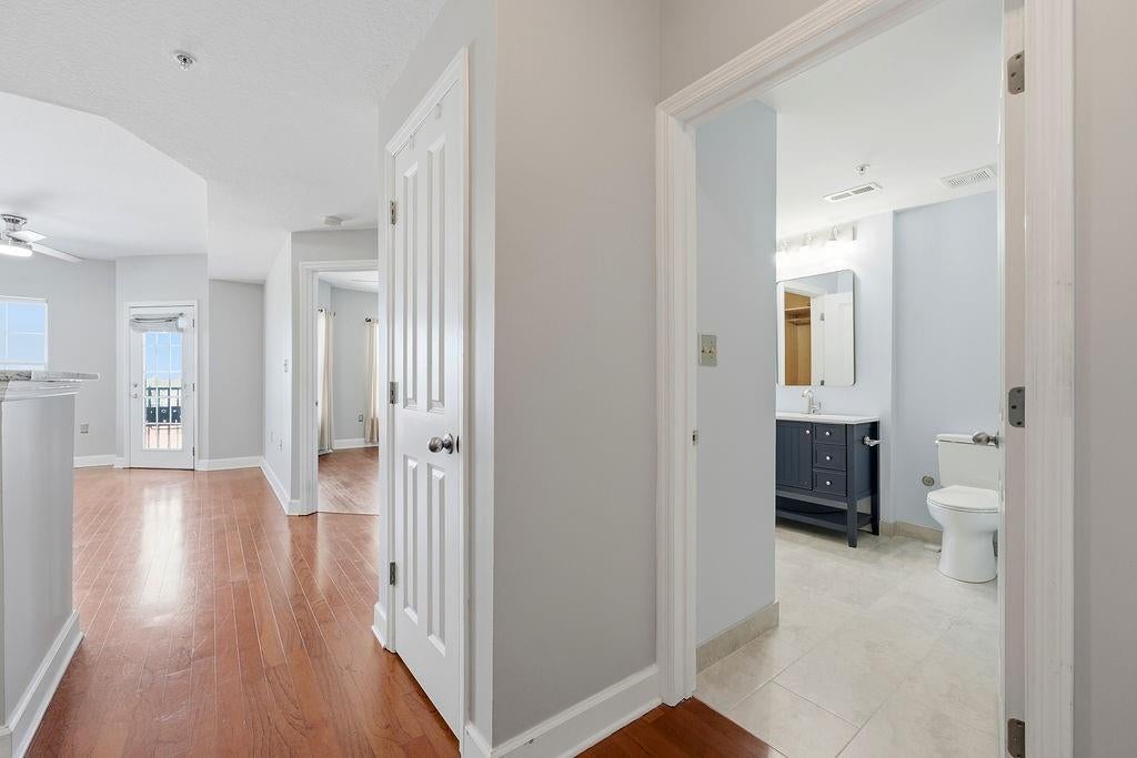 230 E Ponce De Leon Avenue 426