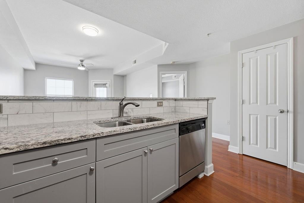 230 E Ponce De Leon Avenue 426