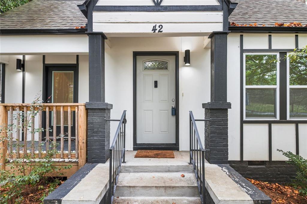 42 Burbank Drive NW