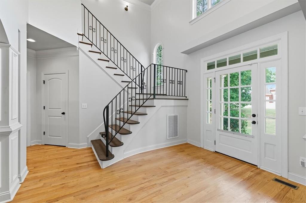 16 Nelson Boulevard NW