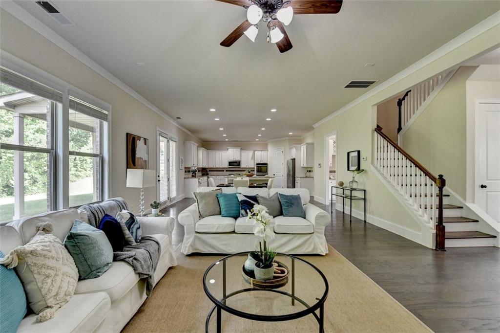 4610 Point Rock Drive, Buford, Georgia image 15