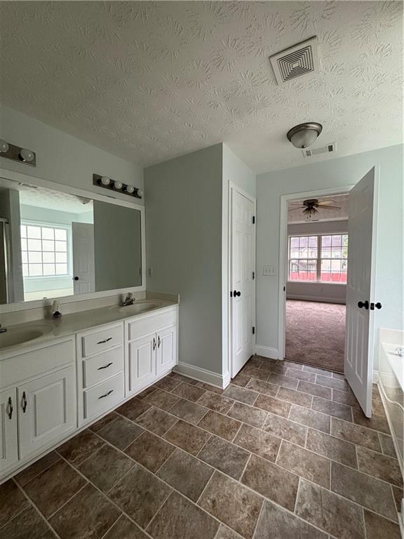 4069 Savannah Ridge Court, Loganville, Georgia image 13