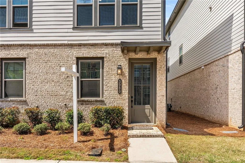 Atlanta, Georgia 30339, United States, 3 Bedrooms Bedrooms, ,4 BathroomsBathrooms,Residential,Active,102810