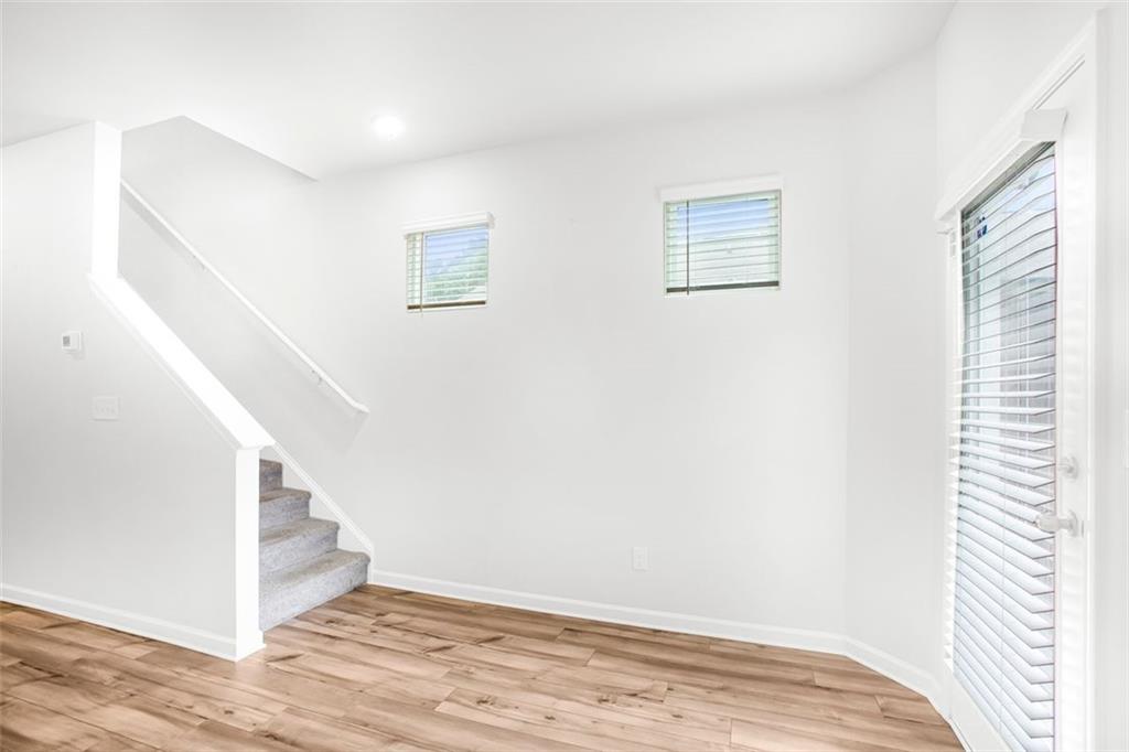 Saratoga Lake Townhomes - Residential
