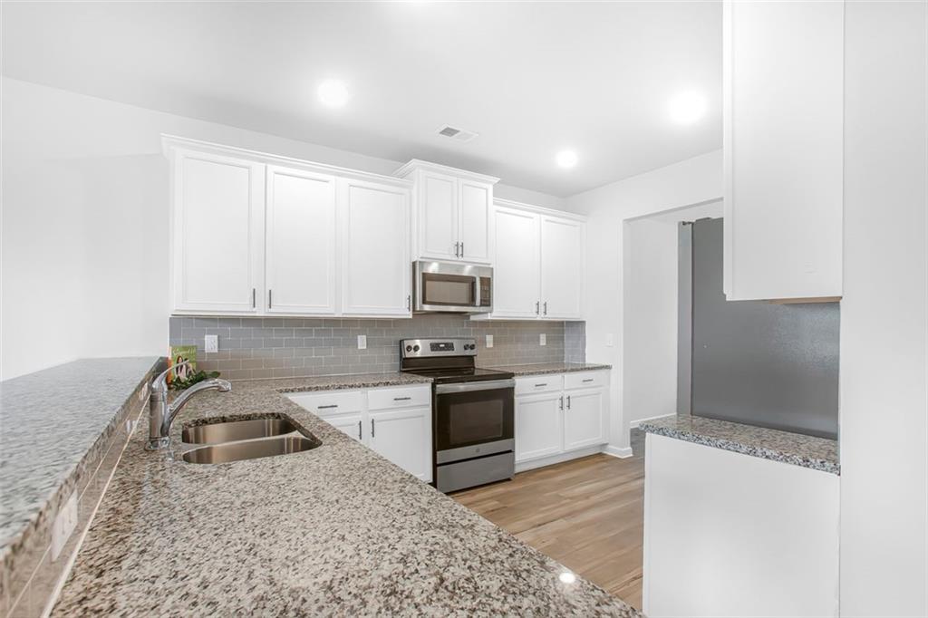Saratoga Lake Townhomes - Residential
