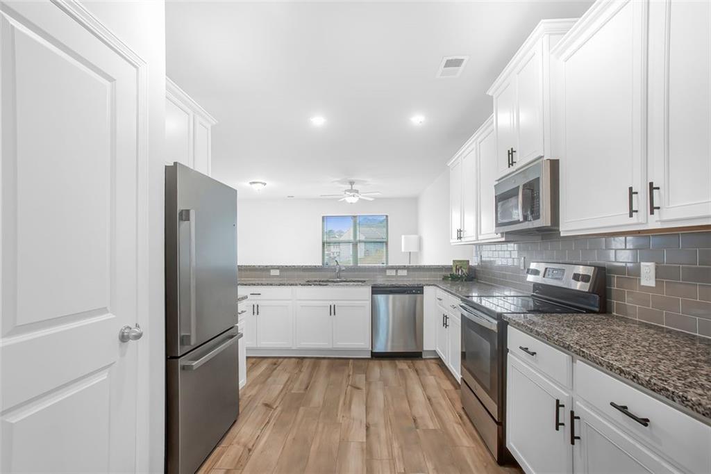 Saratoga Lake Townhomes - Residential