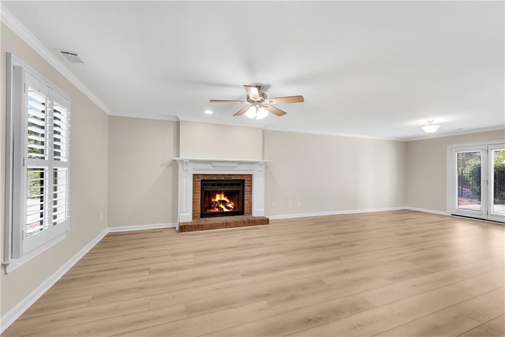 1080 Old Roswell Road