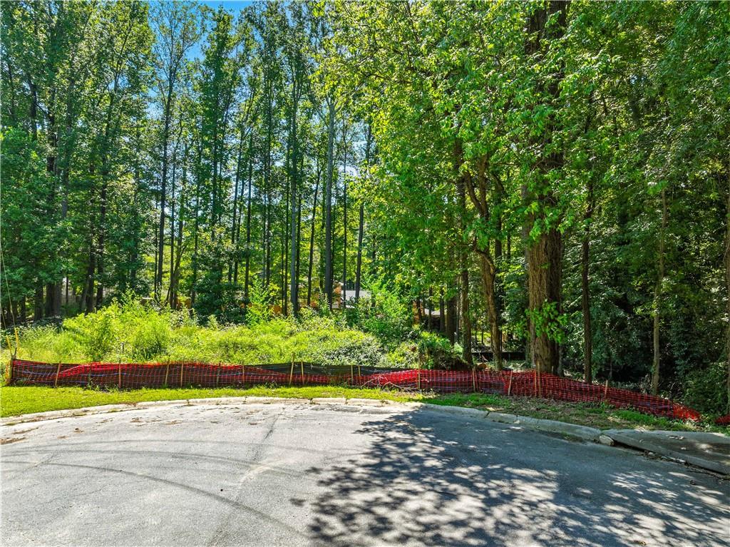 1034 Redwood Court