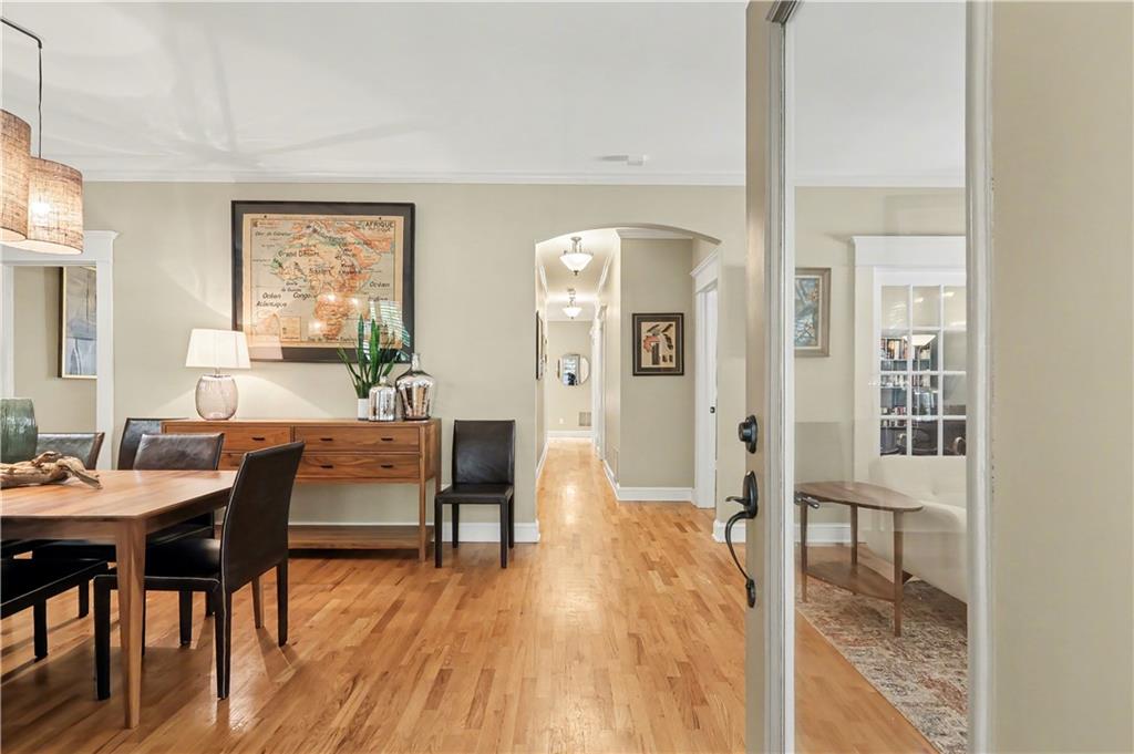 827 Highland Terrace NE