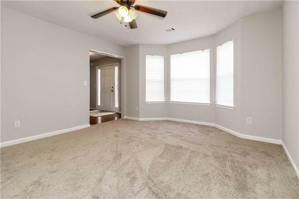 3878 Riverview Chase Bluff