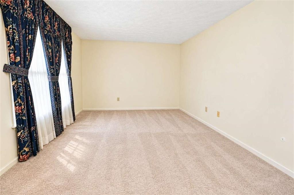 4472 Woodland Forest Drive