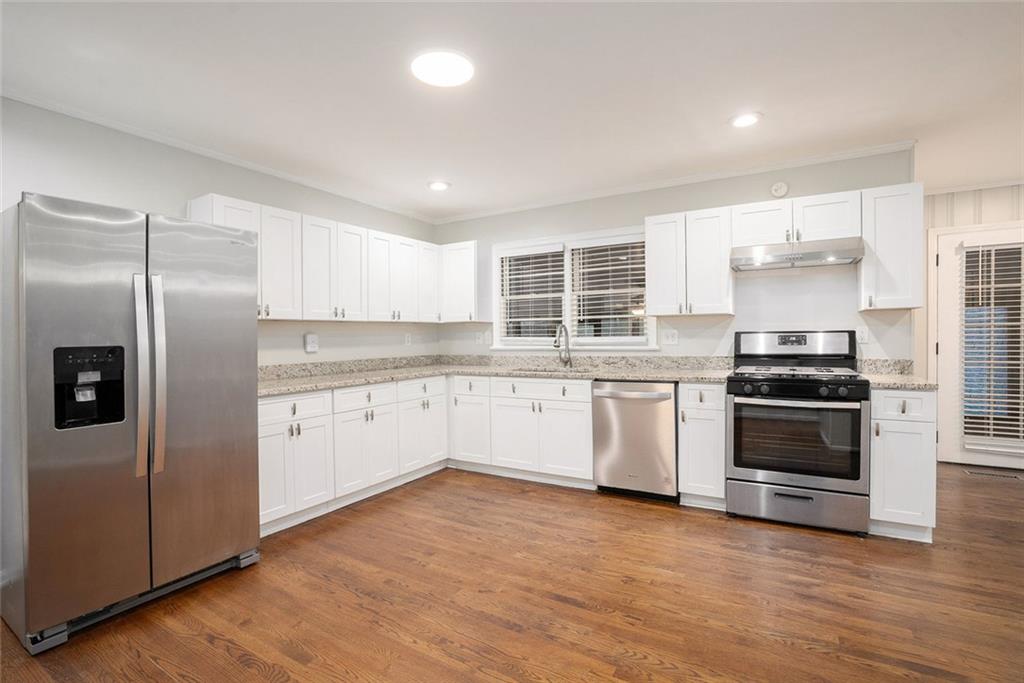 4090 Land O Lakes Drive NE