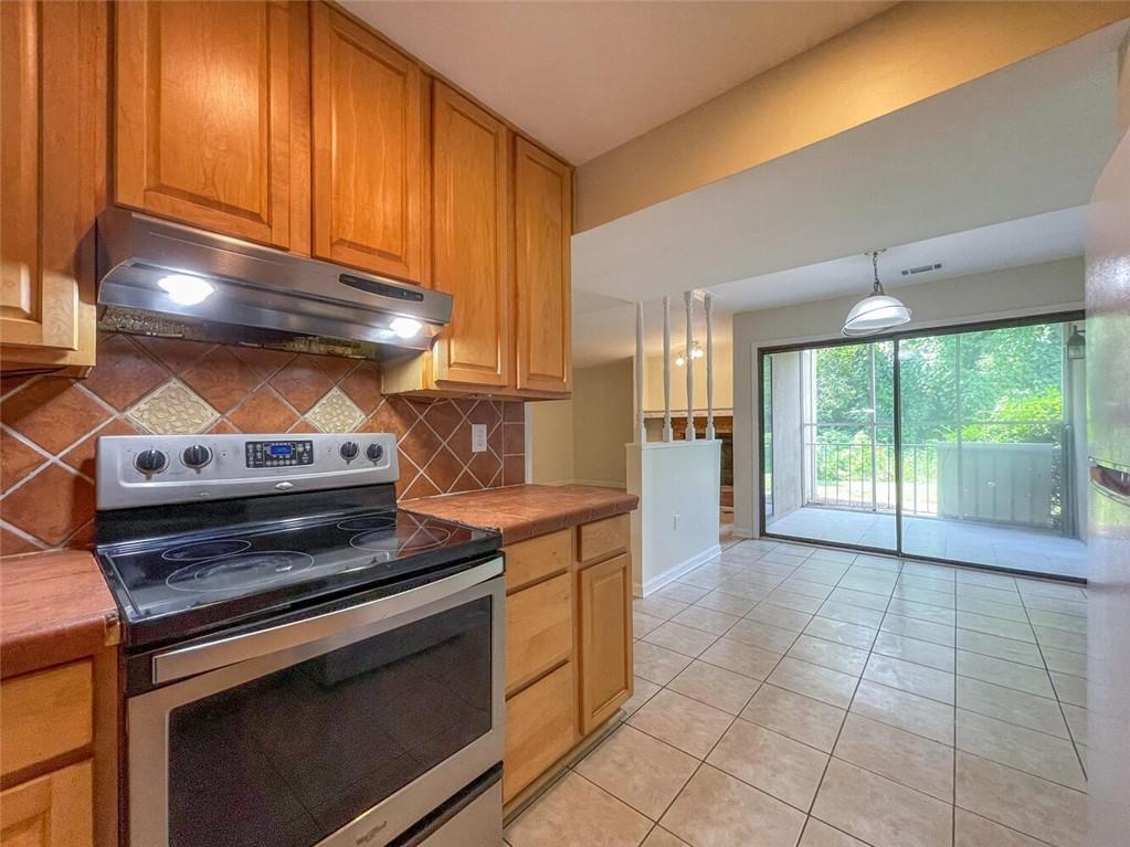 605 Candler Street #C-2, Gainesville, Georgia image 35