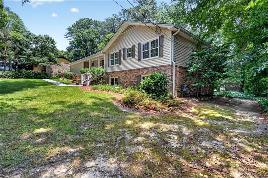 2868 Hickory Lane