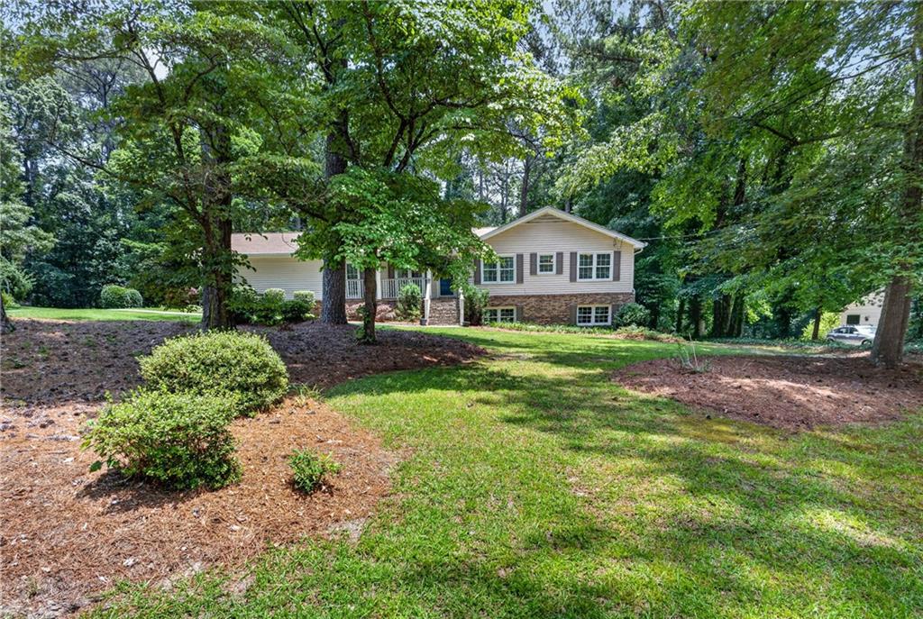 2868 Hickory Lane