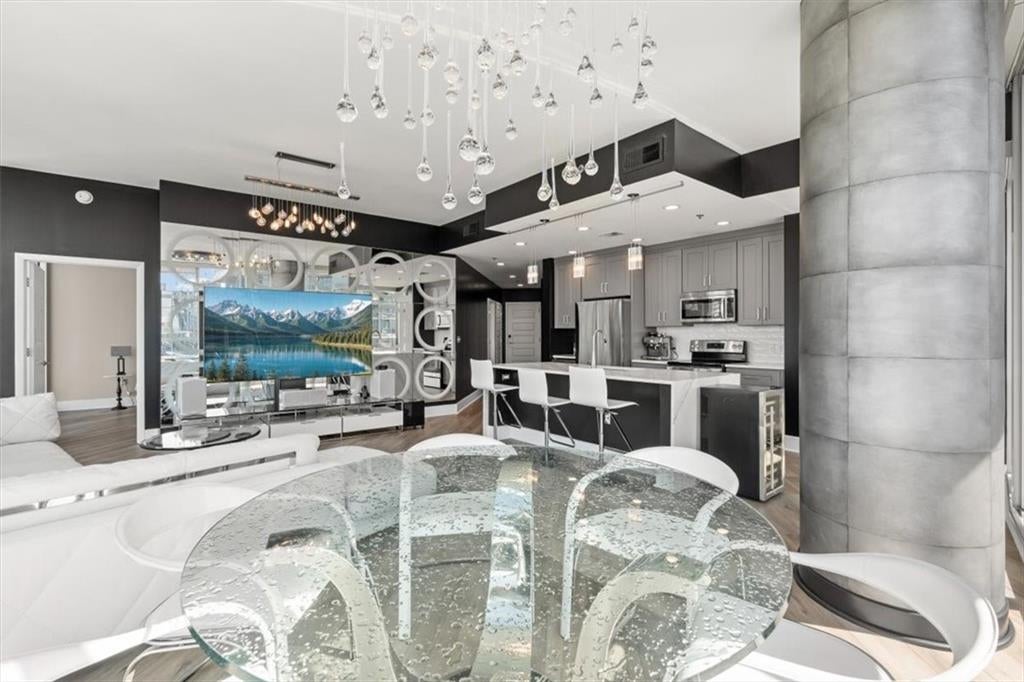 1080 Peachtree Street NE 2110