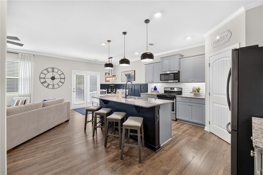 6012 Screech Owl Drive