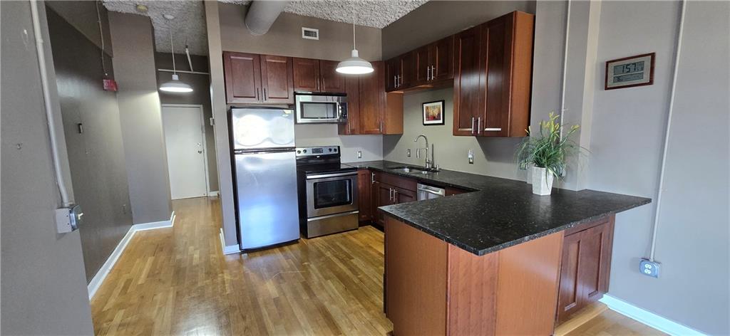 Metropolitan - Residential