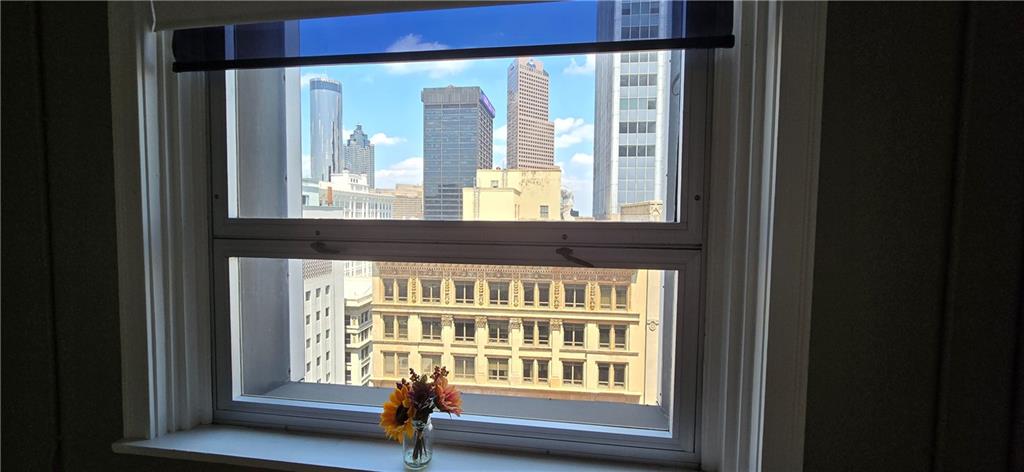 Metropolitan - Residential