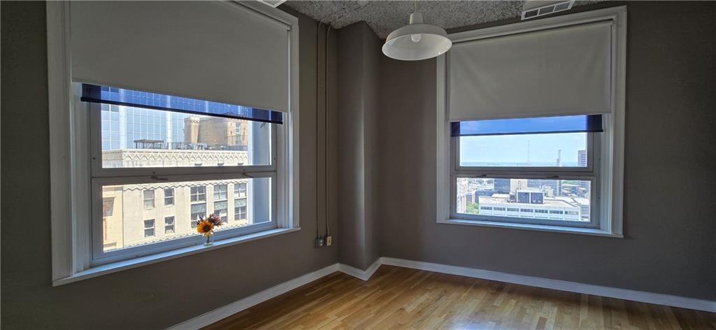 Metropolitan - Residential