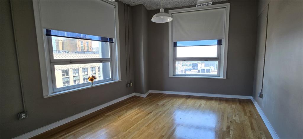 Metropolitan - Residential