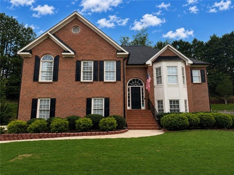 Homes For Sale - 3598 Green Pine Way<br/> Suwanee, GA 30024