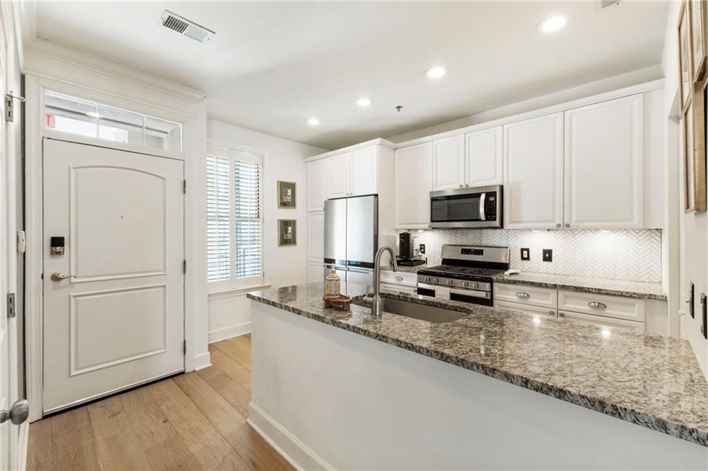 3101 Howell Mill Road NW 304