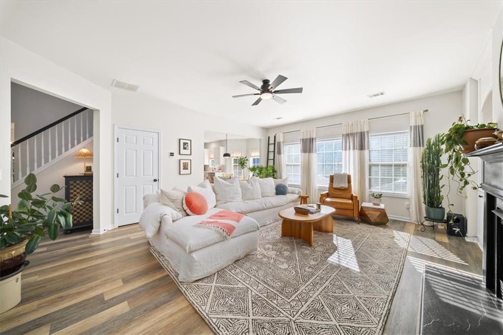 2151 Somerset Place SE