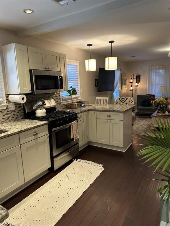 Barrington Hall - Residential Lease