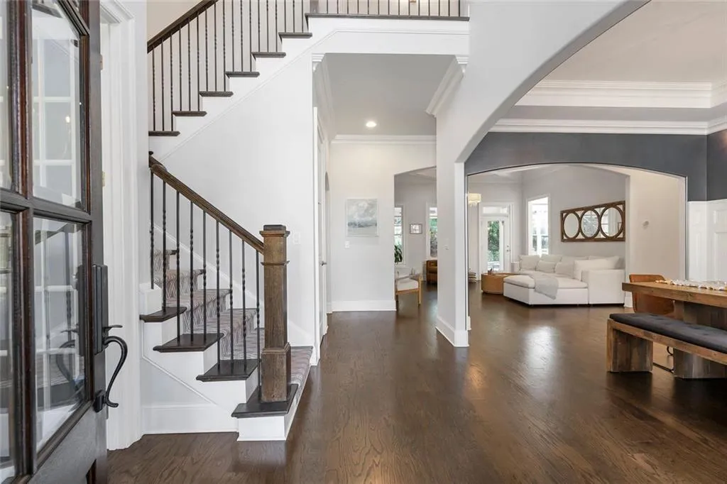 Alpharetta, Georgia 30004, United States, 4 Bedrooms Bedrooms, ,4 BathroomsBathrooms,Residential,Pending,202865