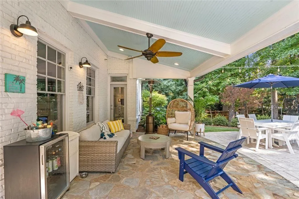 Alpharetta, Georgia 30004, United States, 4 Bedrooms Bedrooms, ,4 BathroomsBathrooms,Residential,Pending,202865