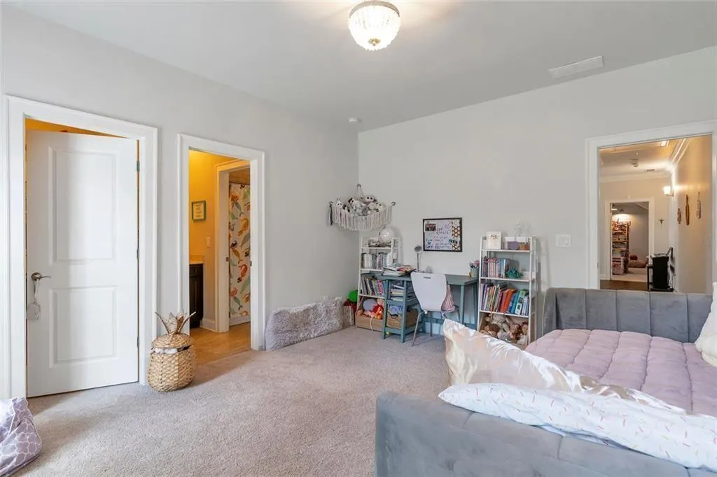 Alpharetta, Georgia 30004, United States, 4 Bedrooms Bedrooms, ,4 BathroomsBathrooms,Residential,Pending,202865