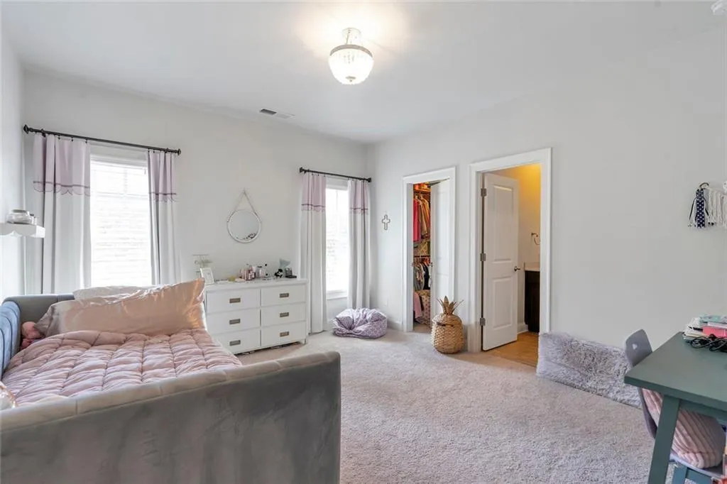 Alpharetta, Georgia 30004, United States, 4 Bedrooms Bedrooms, ,4 BathroomsBathrooms,Residential,Pending,202865