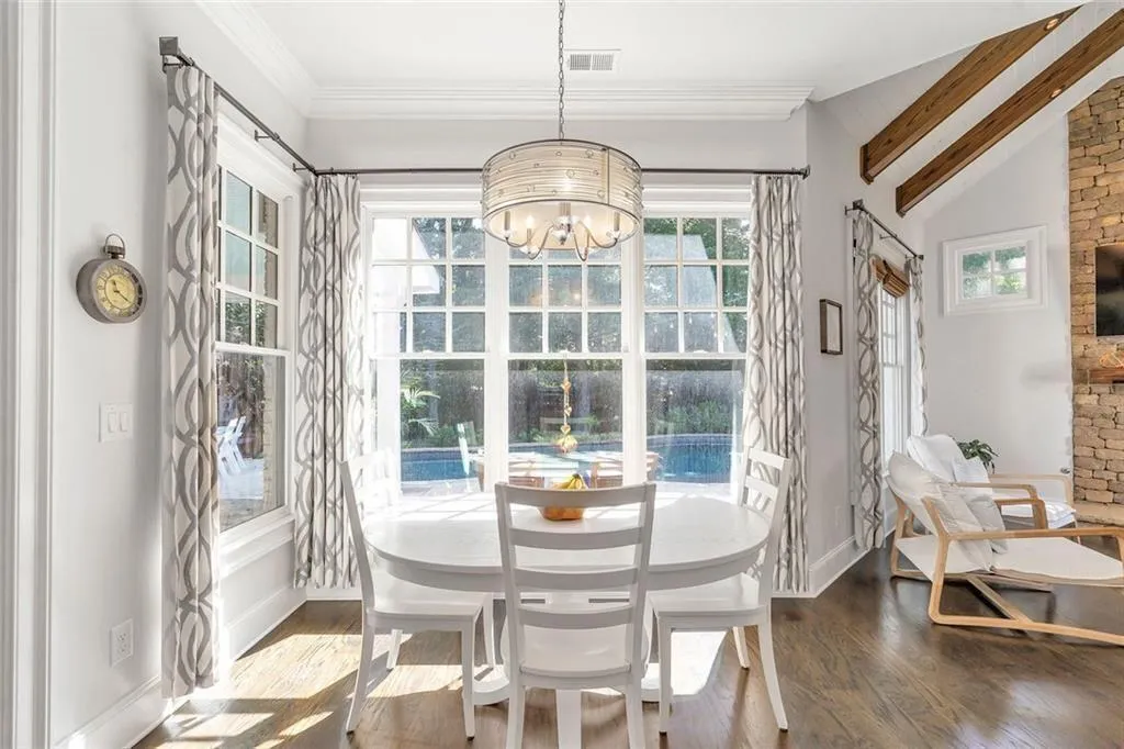 Alpharetta, Georgia 30004, United States, 4 Bedrooms Bedrooms, ,4 BathroomsBathrooms,Residential,Pending,202865