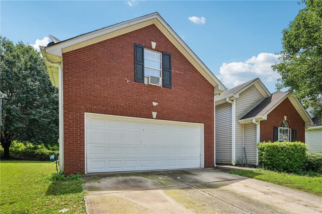 876 Ashton Oak Circle