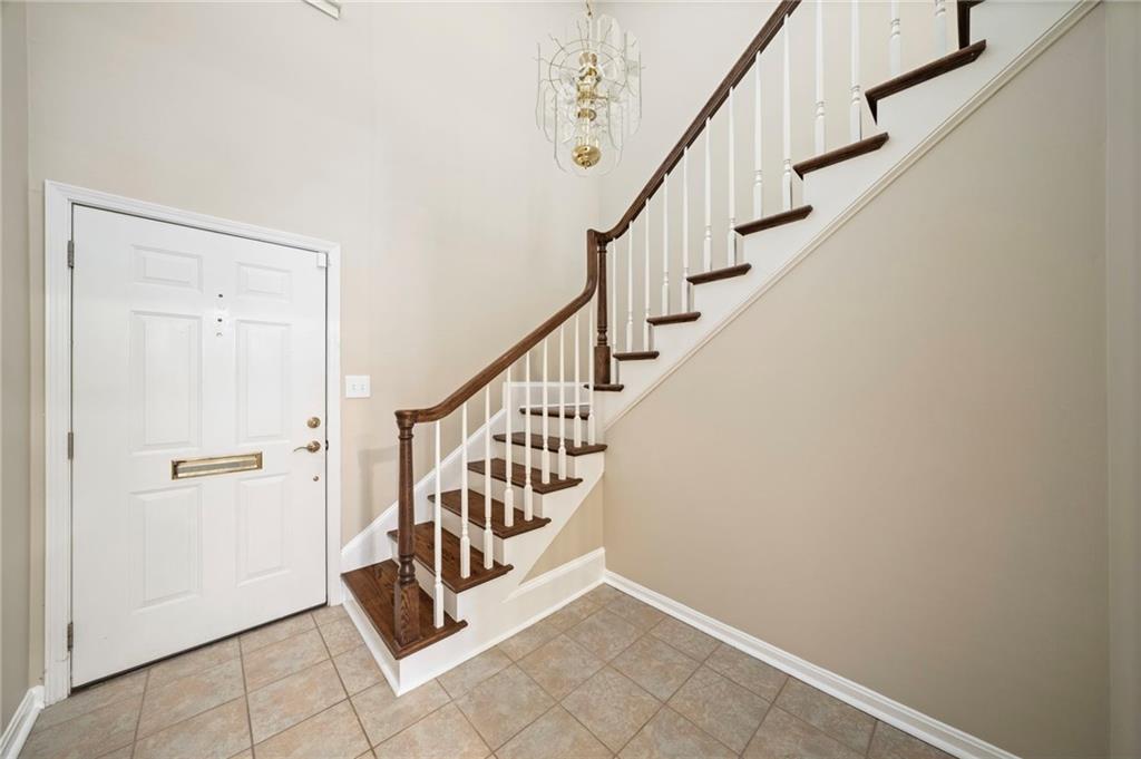 1673 Executive Park Lane NE