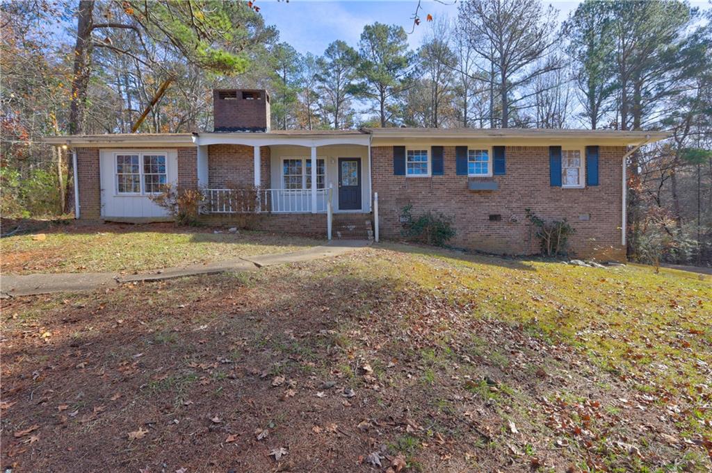Charming 4 Bedroom, 1.5 Bath in Covington. Inviting Front Porch, Hardwood Floors, Fireside Family Room, Tons of Natural Light and Private Backyard. Don't Miss this Great Opportunity!