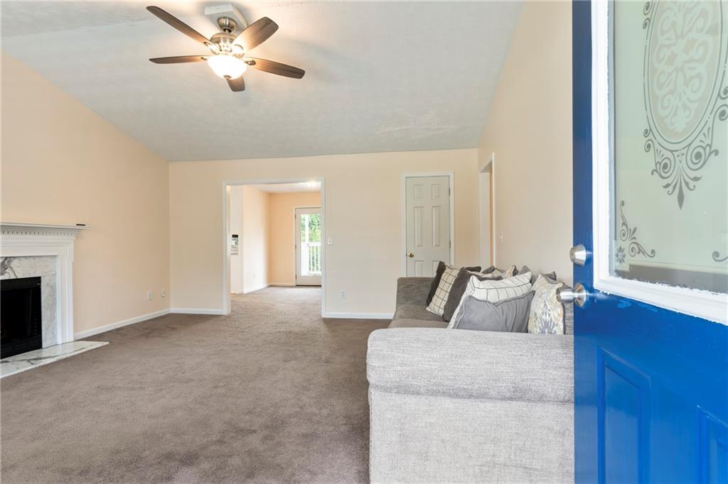 1214 Willow Drive