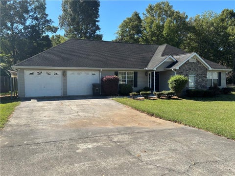 Homes For Rent - 331 Wildwood Circle<br/> Calhoun, GA 30701