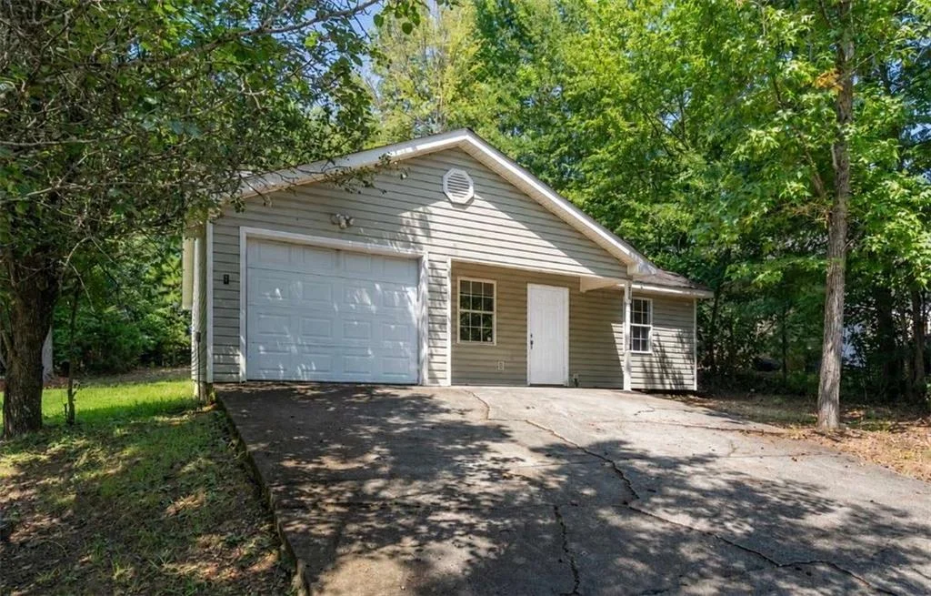 128 Norcross Way