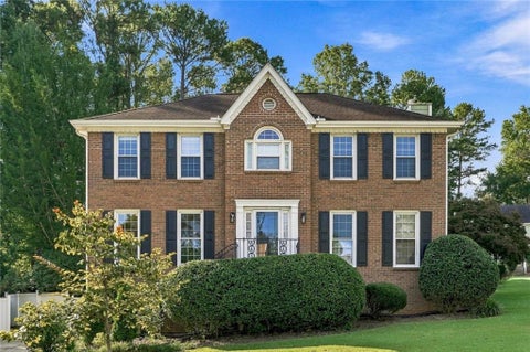 Homes For Sale - 945 Meadowsong Circle<br/> Lawrenceville, GA 30043