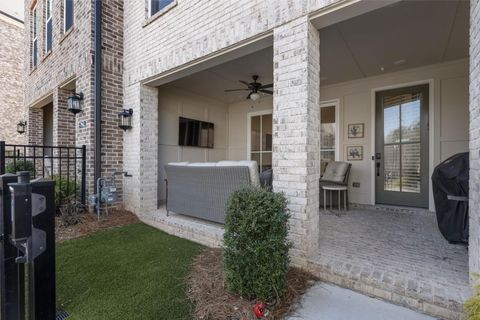 Townhouse For Sale - 116 Everley Walk<br/> Alpharetta, GA 30009