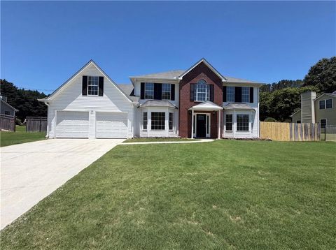 Homes For Sale - 2125 Rosewood Mill Court<br/> Loganville, GA 30052