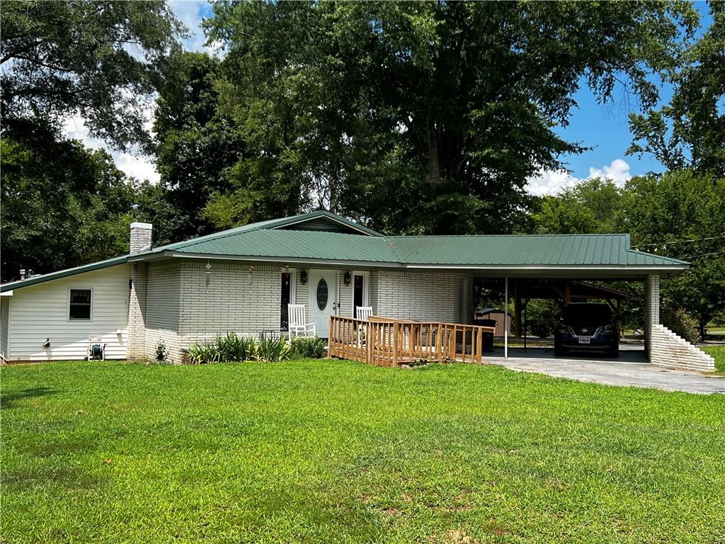 208 Kentucky Drive NE