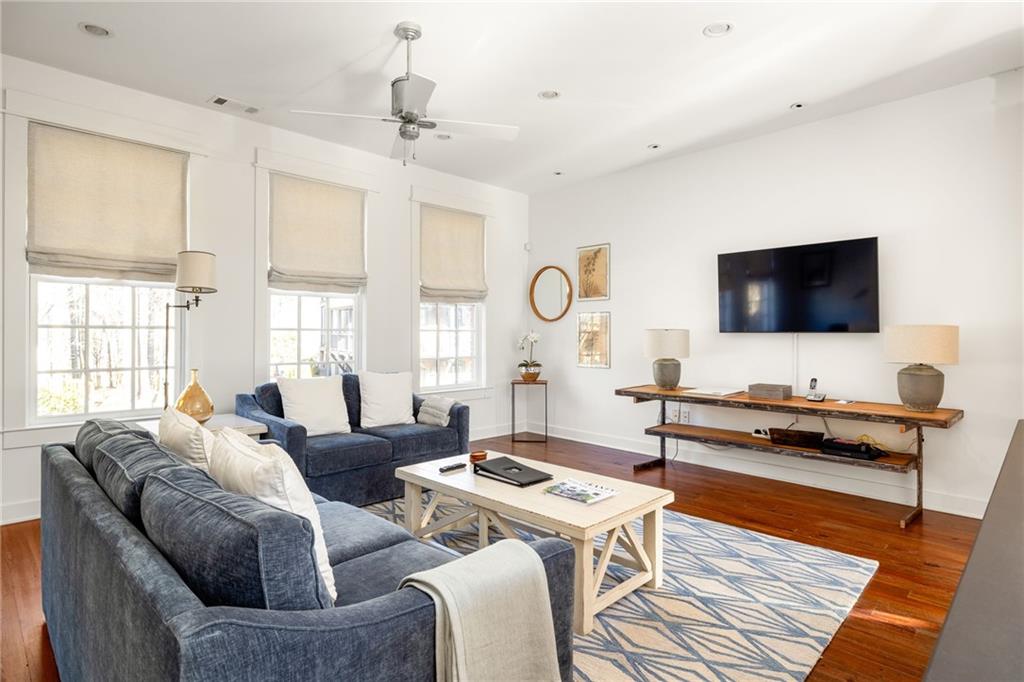 9057 Selborne Lane
