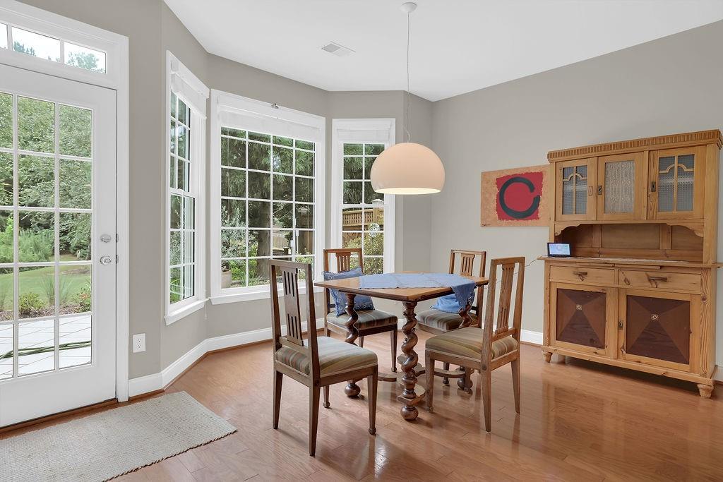 Lakefield Manor - Residential