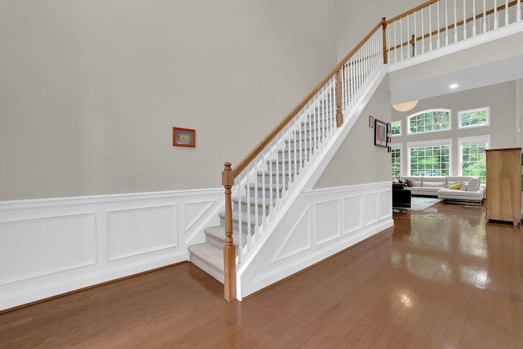Lakefield Manor - Residential