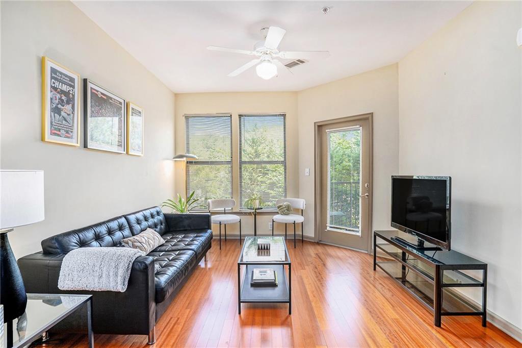 898 Oak Street SW 3420