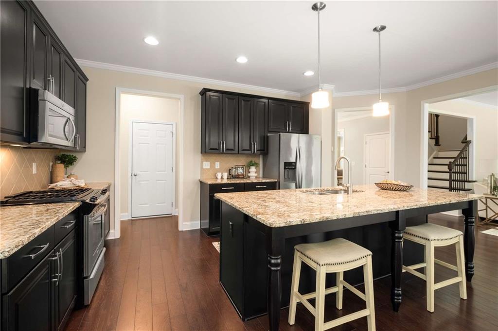 830 Nottingham Drive, Smyrna, Georgia image 9